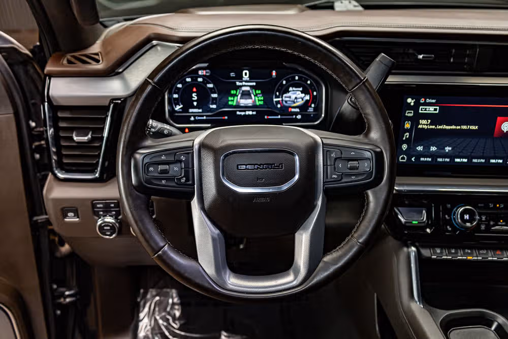 2024 GMC Sierra 3500HD Denali Reserve Crew Cab Image 16