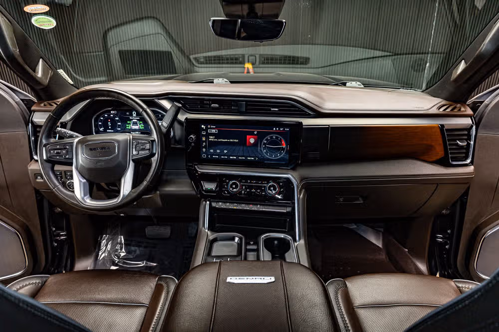 2024 GMC Sierra 3500HD Denali Reserve Crew Cab Image 17