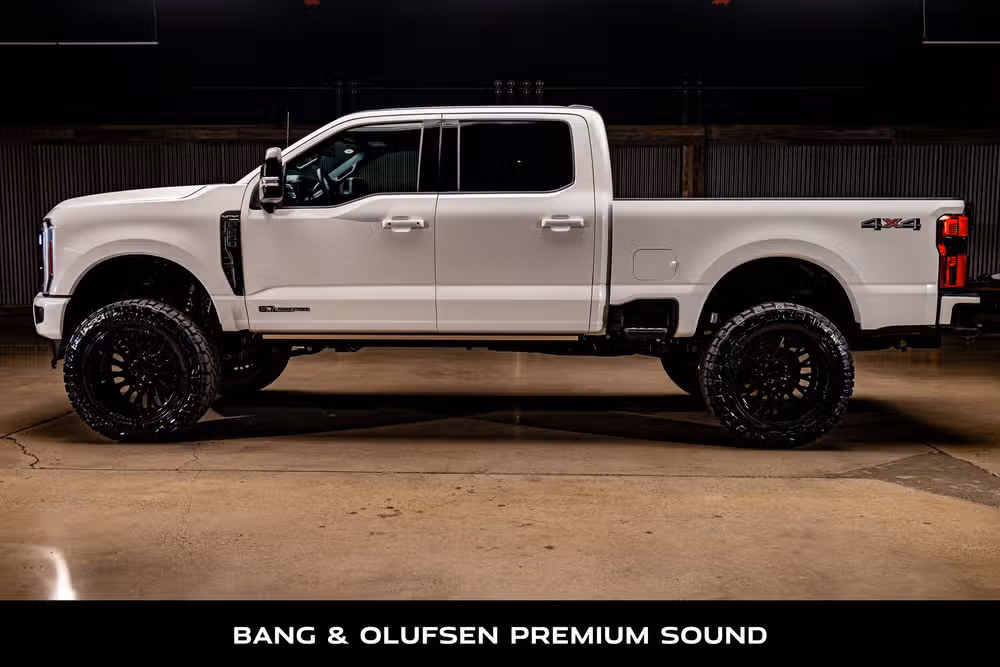 2026 Ford F-250 Super Duty Platinum Crew Cab Image 8
