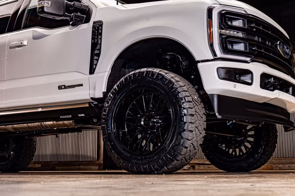 2026 Ford F-250 Super Duty Platinum Crew Cab Image 17
