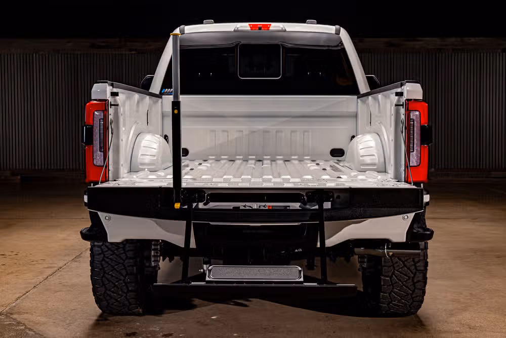 2026 Ford F-250 Super Duty Platinum Crew Cab Image 11
