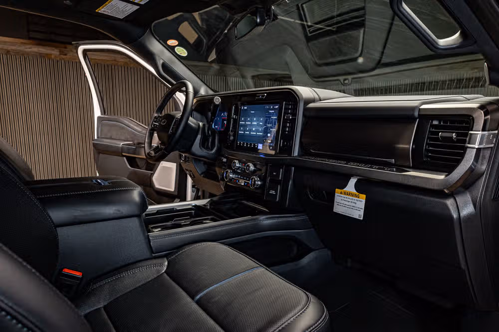 2026 Ford F-250 Super Duty Platinum Crew Cab Image 21