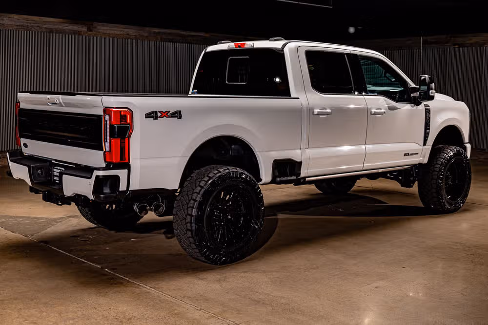 2026 Ford F-250 Super Duty Platinum Crew Cab Image 12