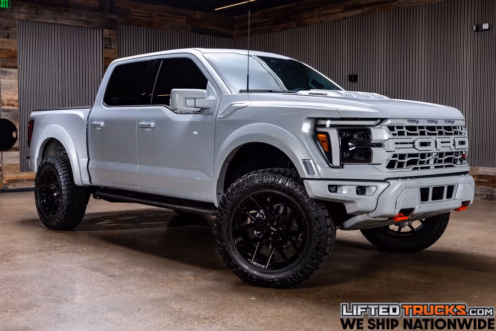 2025 Ford F-150 Raptor SuperCrew Image 1