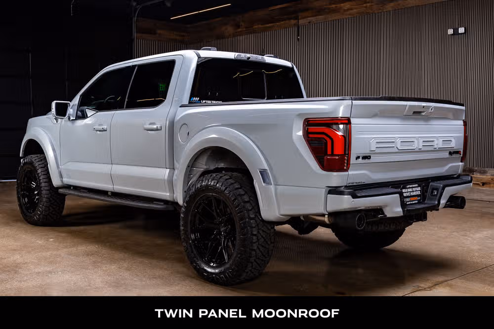 2025 Ford F-150 Raptor SuperCrew Image 7