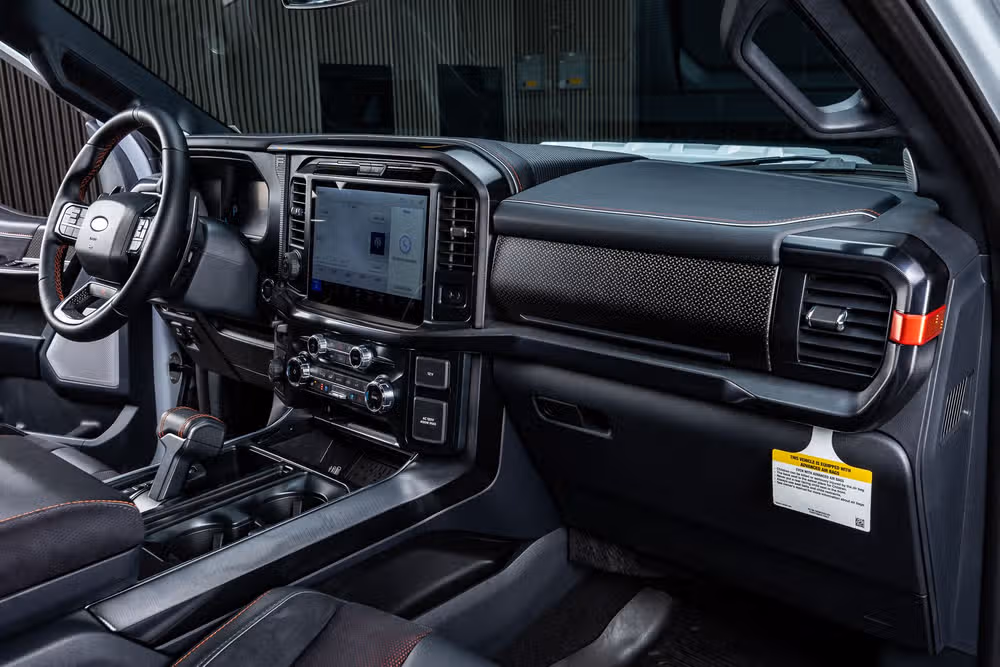 2025 Ford F-150 Raptor SuperCrew Image 18