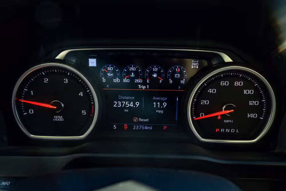 2023 Chevrolet Silverado 3500HD High Country Crew Cab Image 16