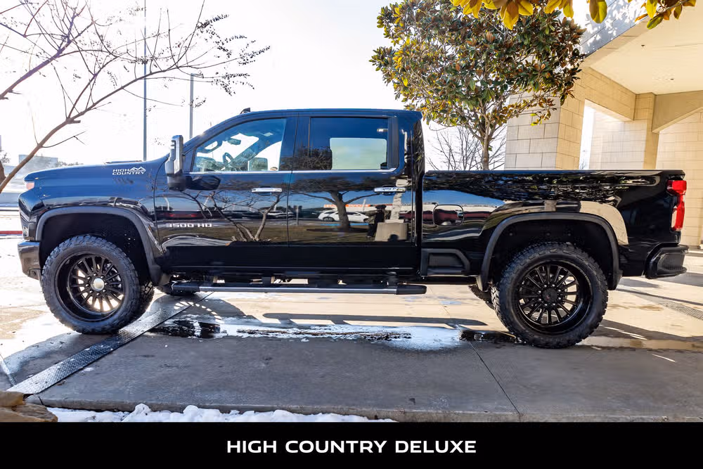 2023 Chevrolet Silverado 3500HD High Country Crew Cab Image 6
