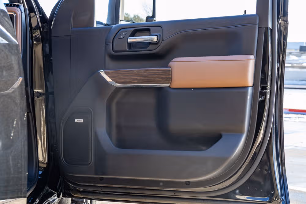 2023 Chevrolet Silverado 3500HD High Country Crew Cab Image 32