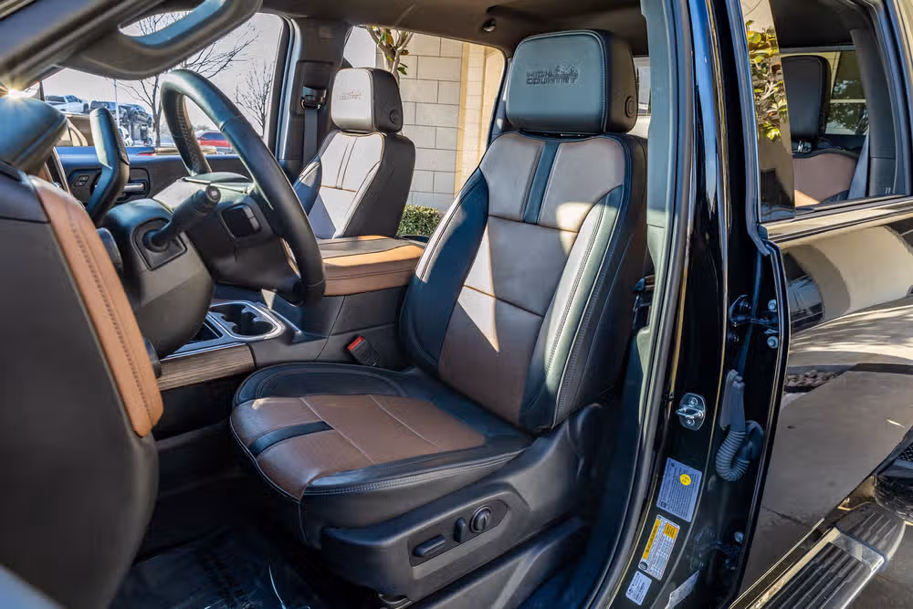 2023 Chevrolet Silverado 3500HD High Country Crew Cab Image 25