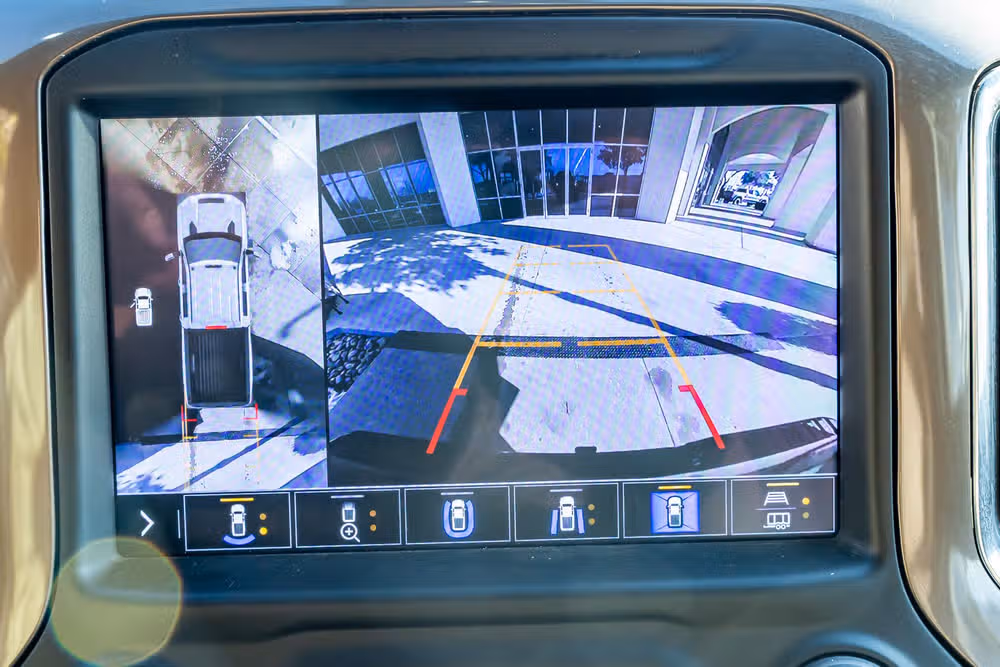 2023 Chevrolet Silverado 3500HD High Country Crew Cab Image 24
