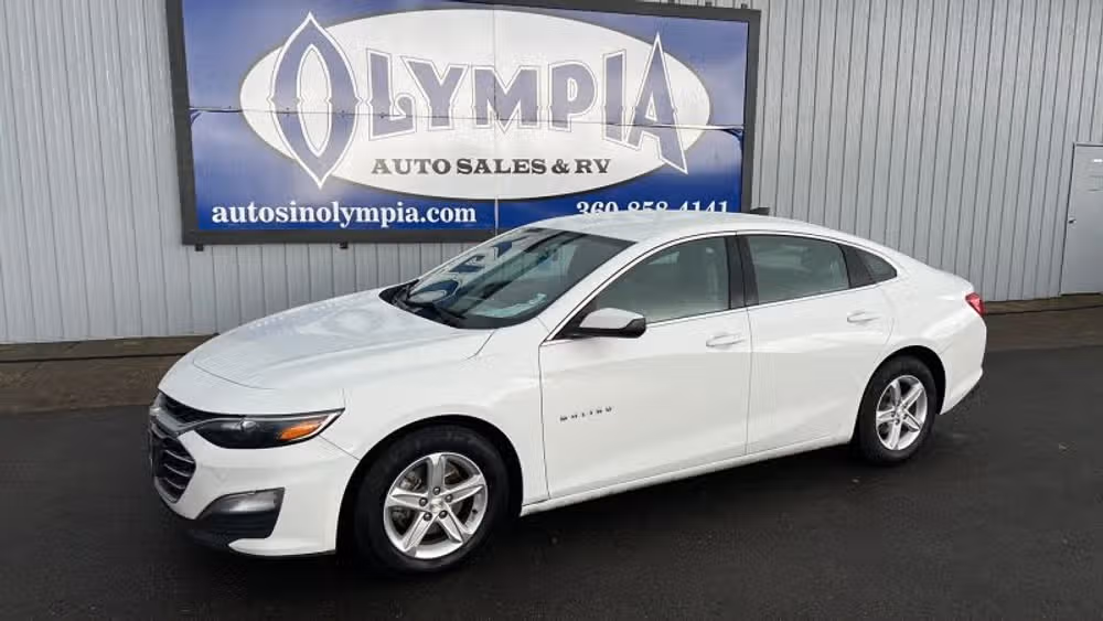 2023 Chevrolet Malibu 1FL's photo