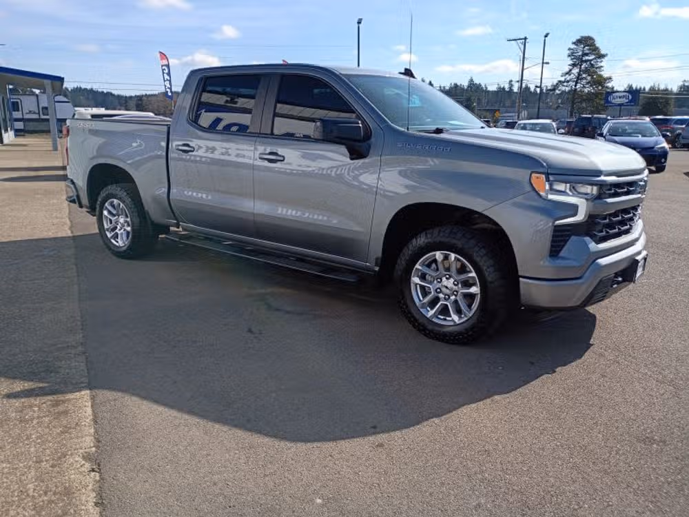 2023 Chevrolet Silverado 1500 RST Image 8