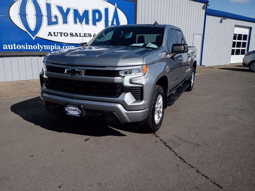 2023 Chevrolet Silverado 1500 RST Image 3