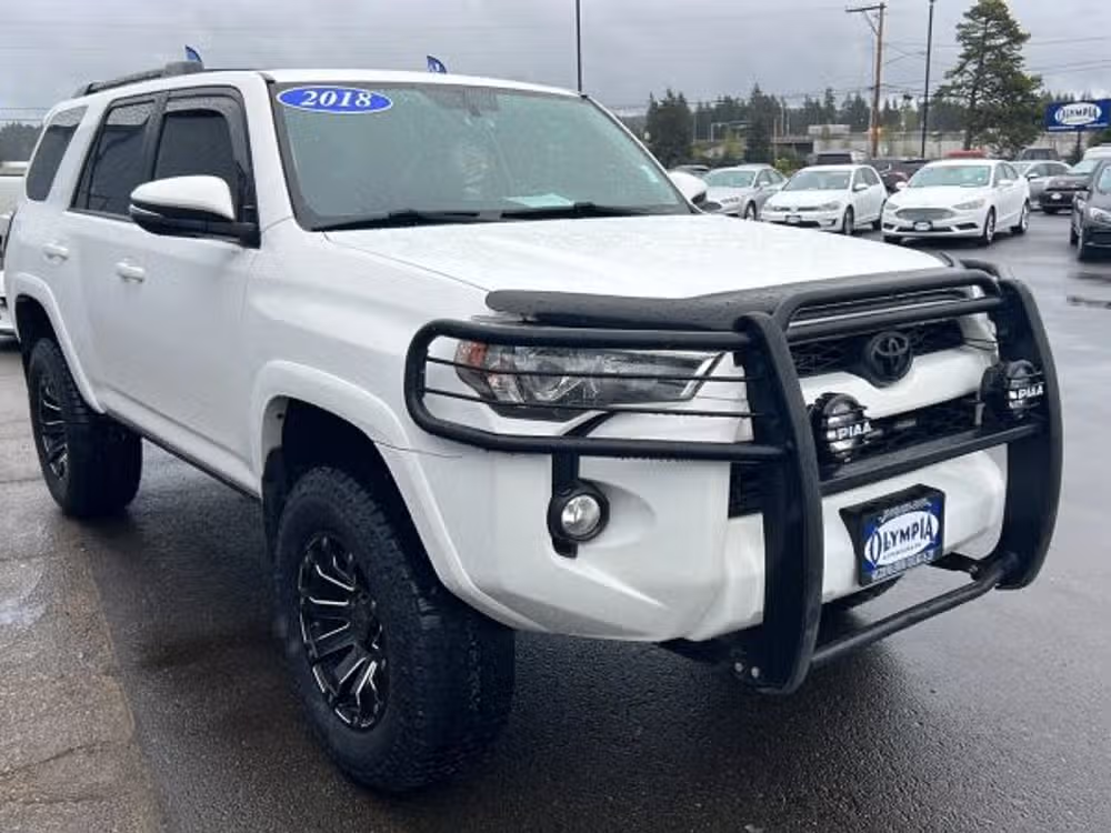 2018 Toyota 4Runner SR5 Premium Lower Image 1