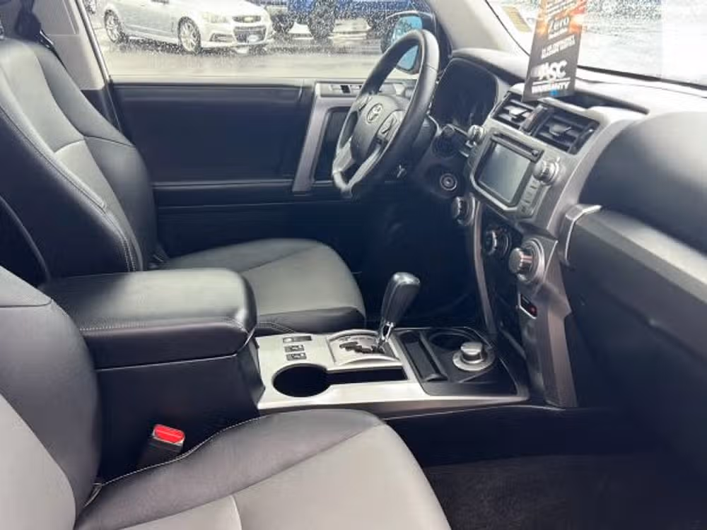 2018 Toyota 4Runner SR5 Premium Lower Image 3