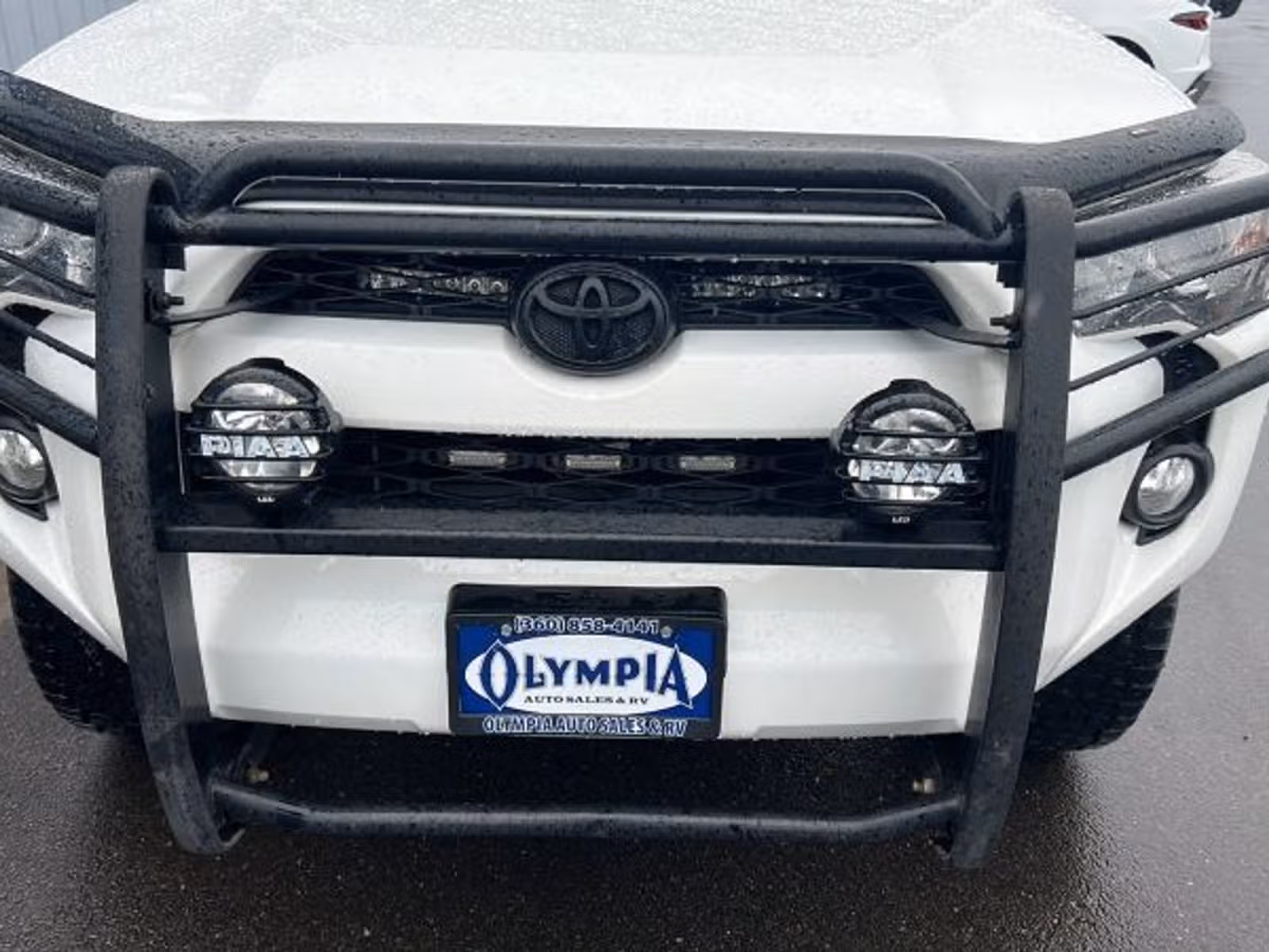 2018 Toyota 4Runner SR5 Premium Upper Image 2
