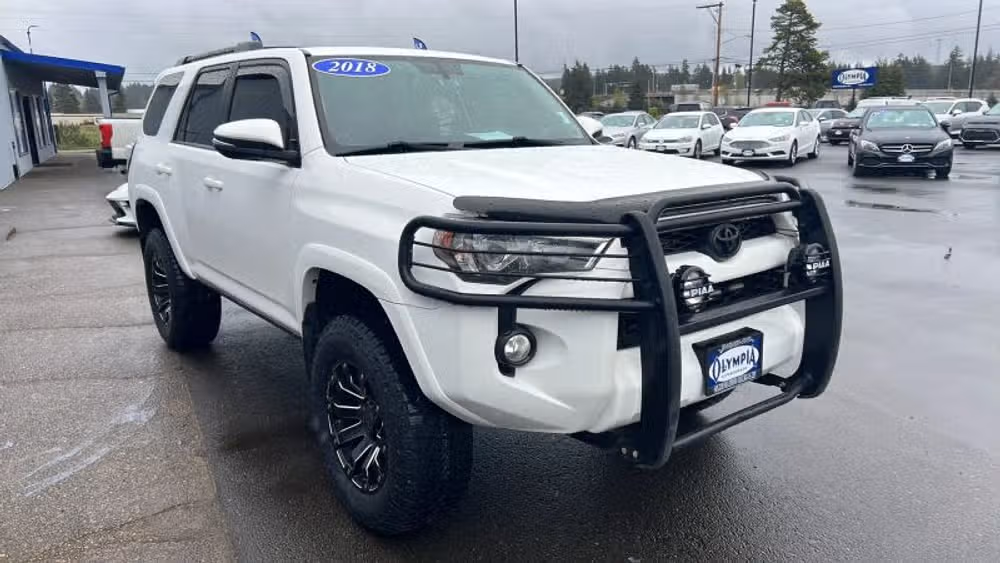 2018 Toyota 4Runner SR5 Premium Image 3