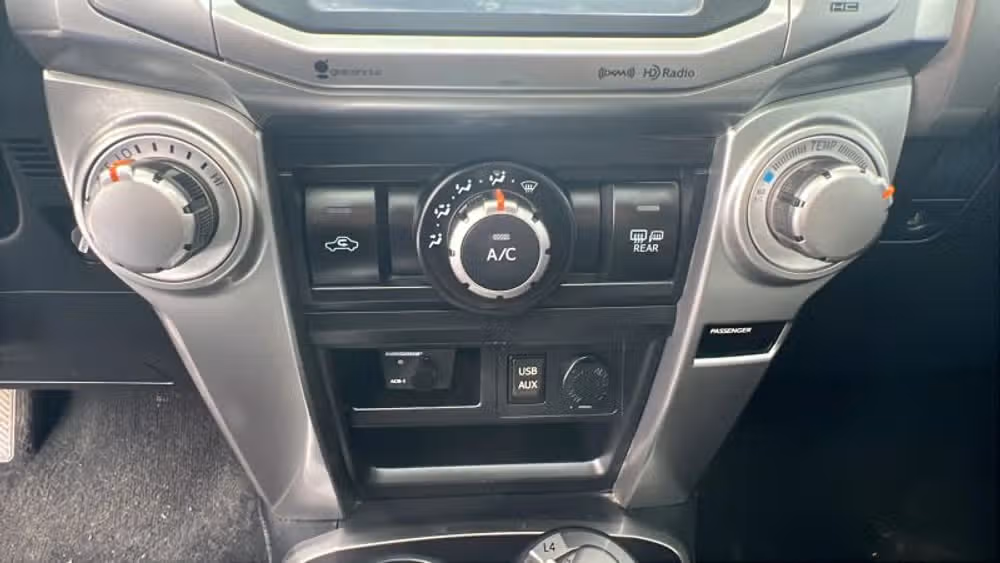 2018 Toyota 4Runner SR5 Premium Image 21