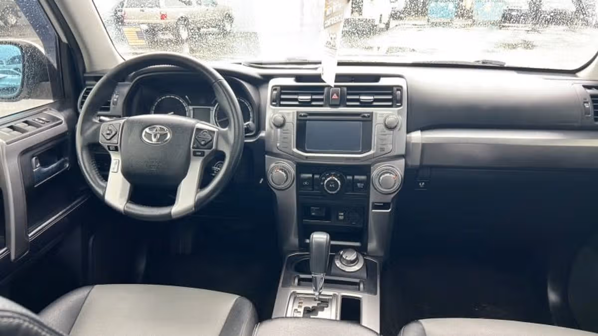 2018 Toyota 4Runner SR5 Premium Image 7