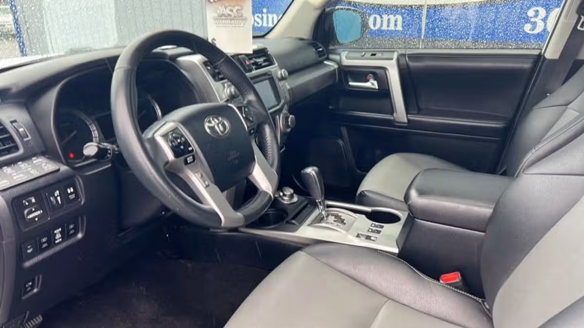 2018 Toyota 4Runner SR5 Premium Image 14