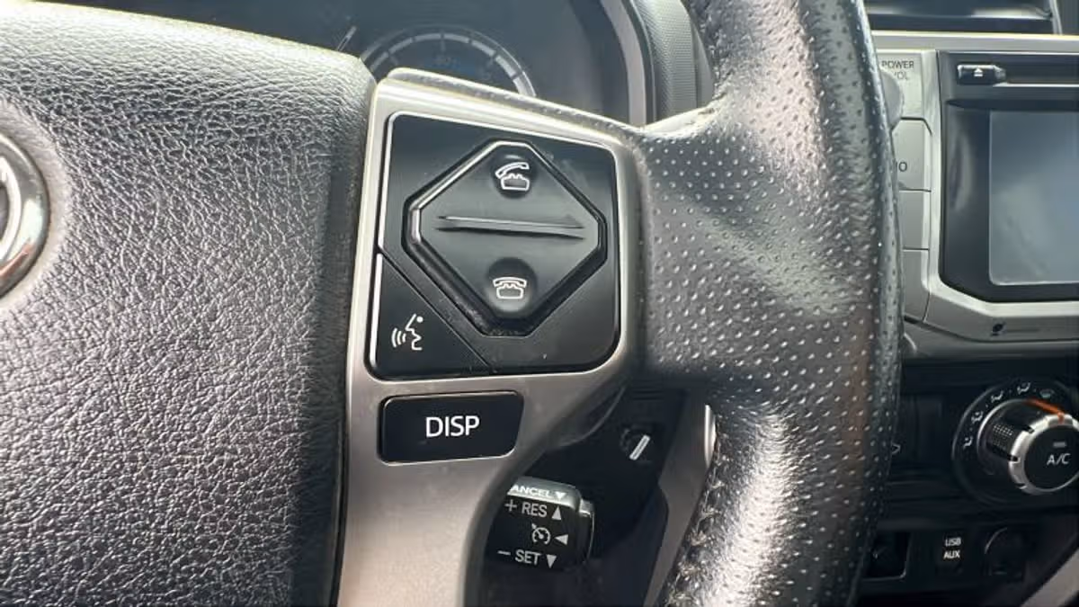 2018 Toyota 4Runner SR5 Premium Image 25