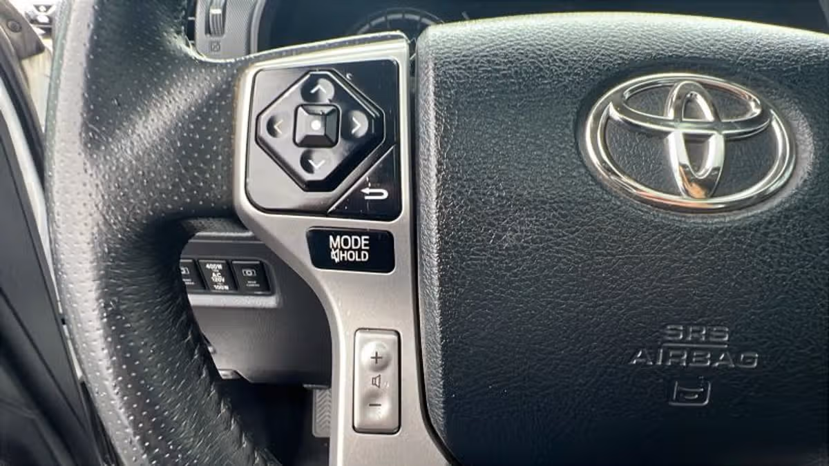 2018 Toyota 4Runner SR5 Premium Image 24