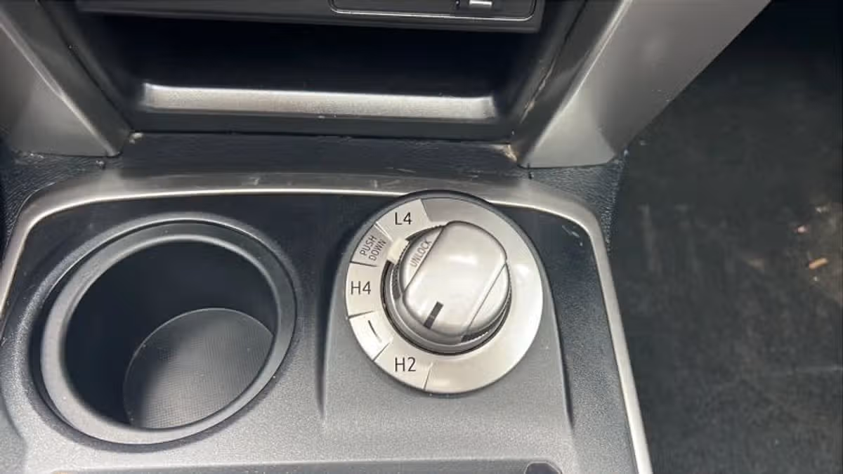 2018 Toyota 4Runner SR5 Premium Image 30
