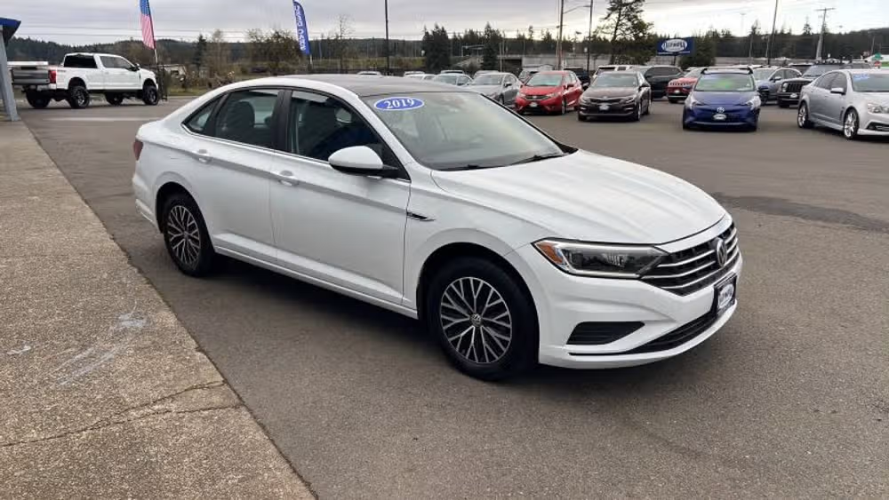 2019 Volkswagen Jetta SEL Image 3