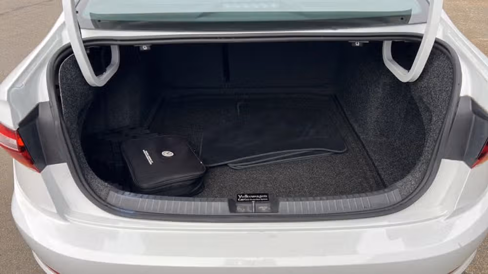 2019 Volkswagen Jetta SEL Image 10