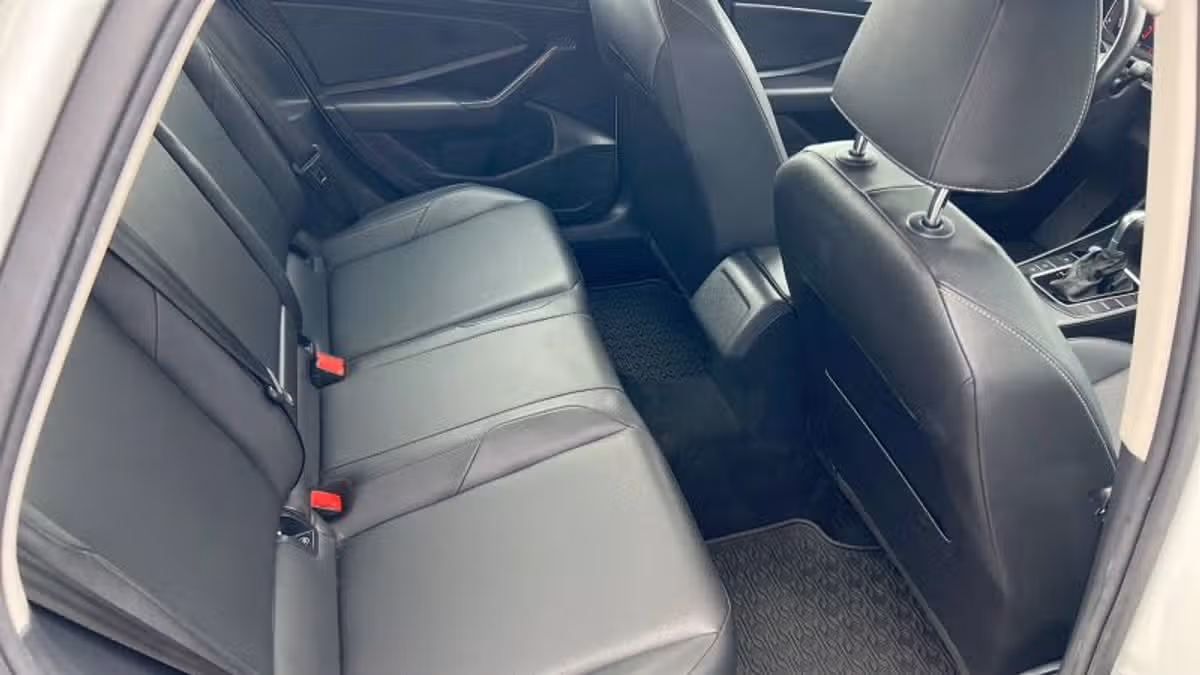 2019 Volkswagen Jetta SEL Image 6