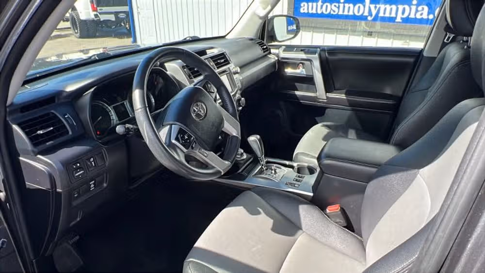 2015 Toyota 4Runner SR5 Premium Image 13