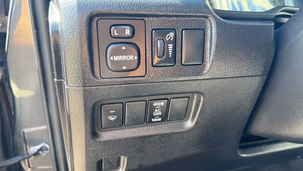 2015 Toyota 4Runner SR5 Premium Image 18