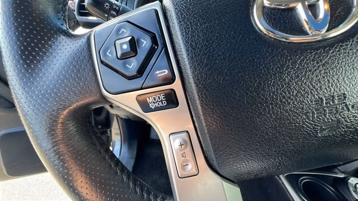 2015 Toyota 4Runner SR5 Premium Image 20