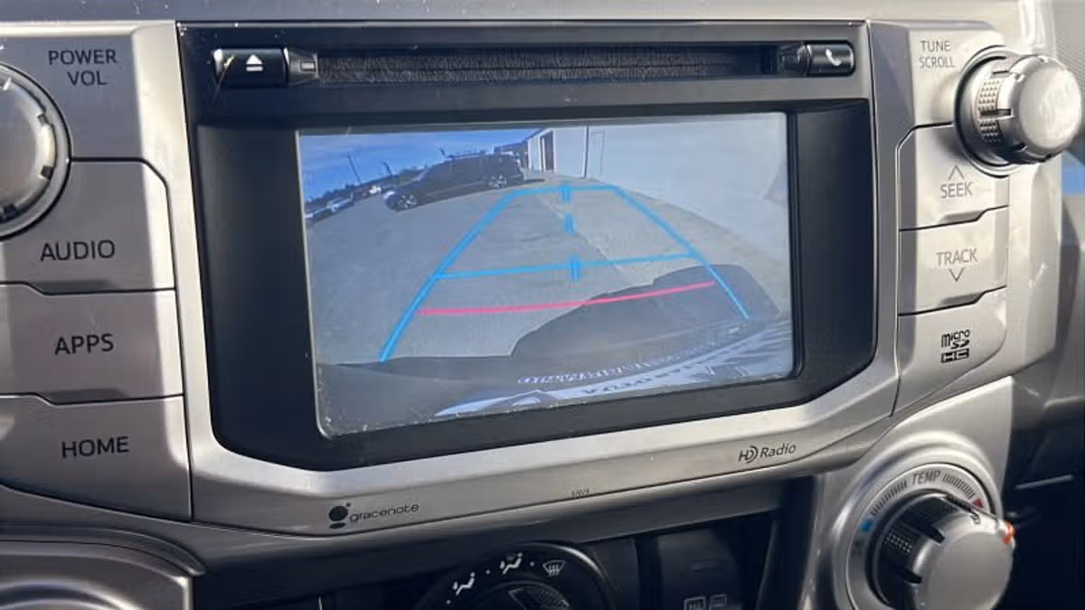2015 Toyota 4Runner SR5 Premium Image 27