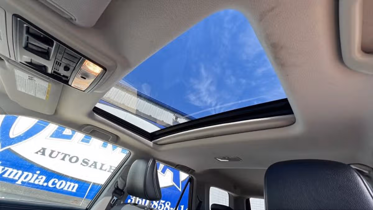 2015 Toyota 4Runner SR5 Premium Image 17