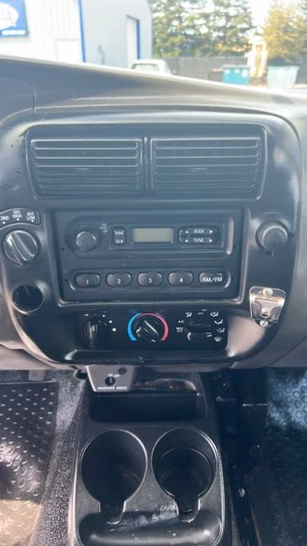 2003 Ford Ranger XLT Image 17