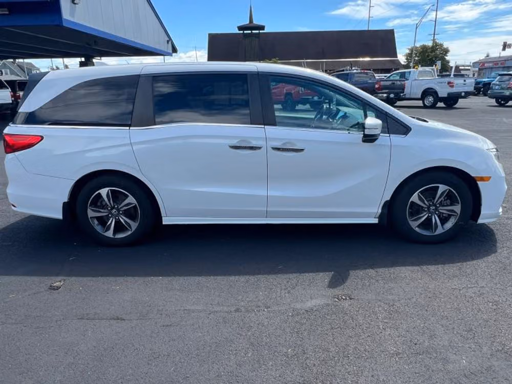 2020 Honda Odyssey Touring Image 7