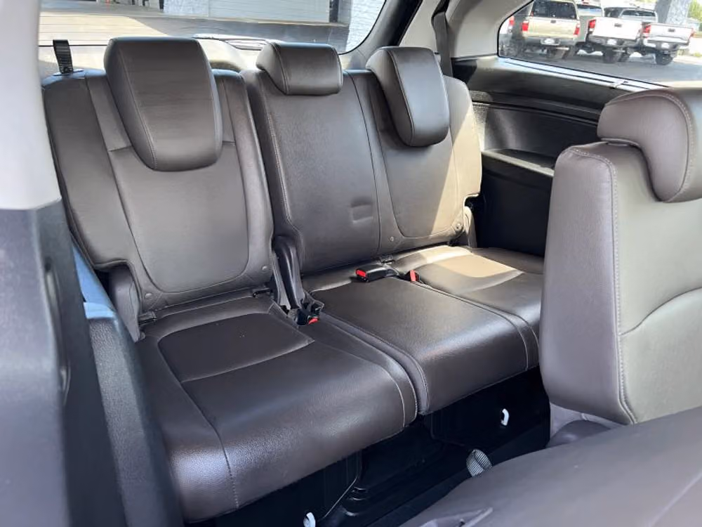 2020 Honda Odyssey Touring Image 12