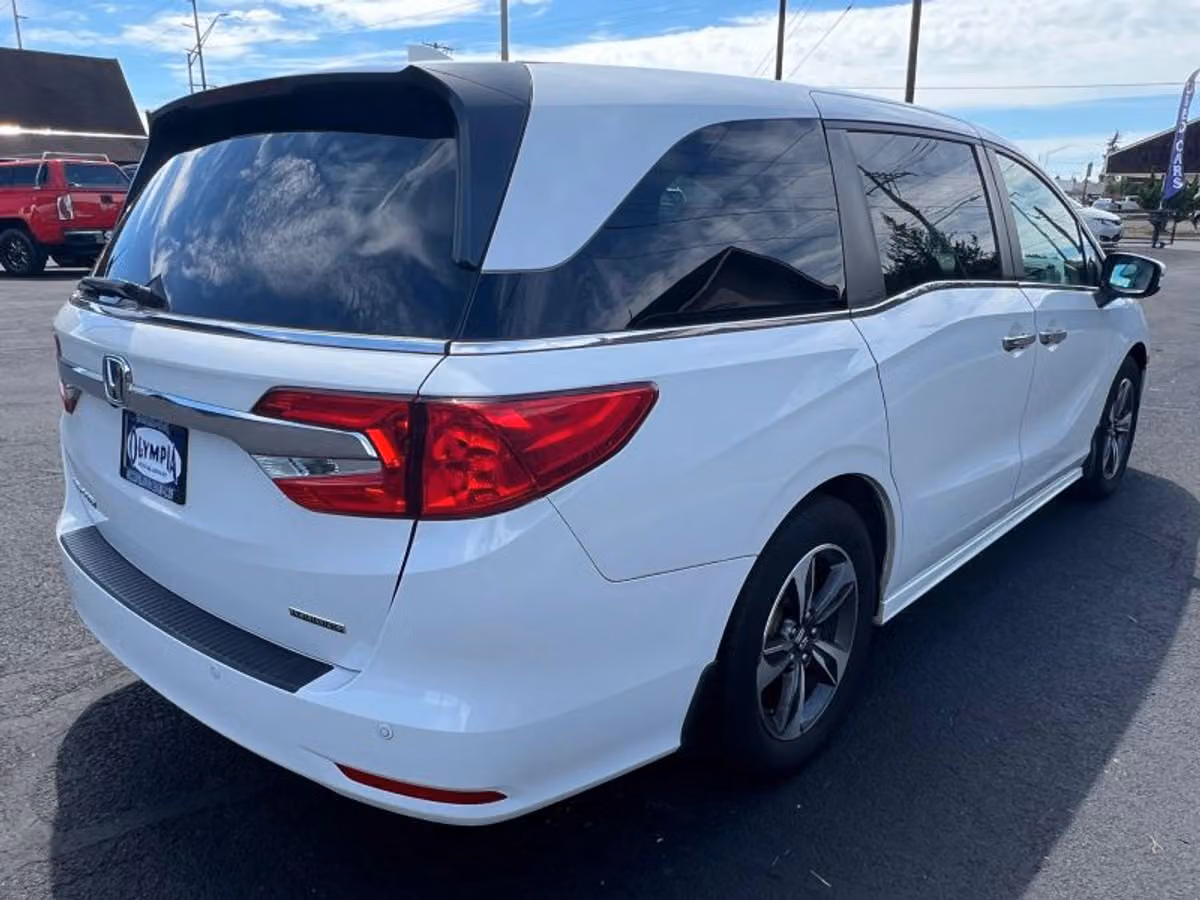 2020 Honda Odyssey Touring Image 13