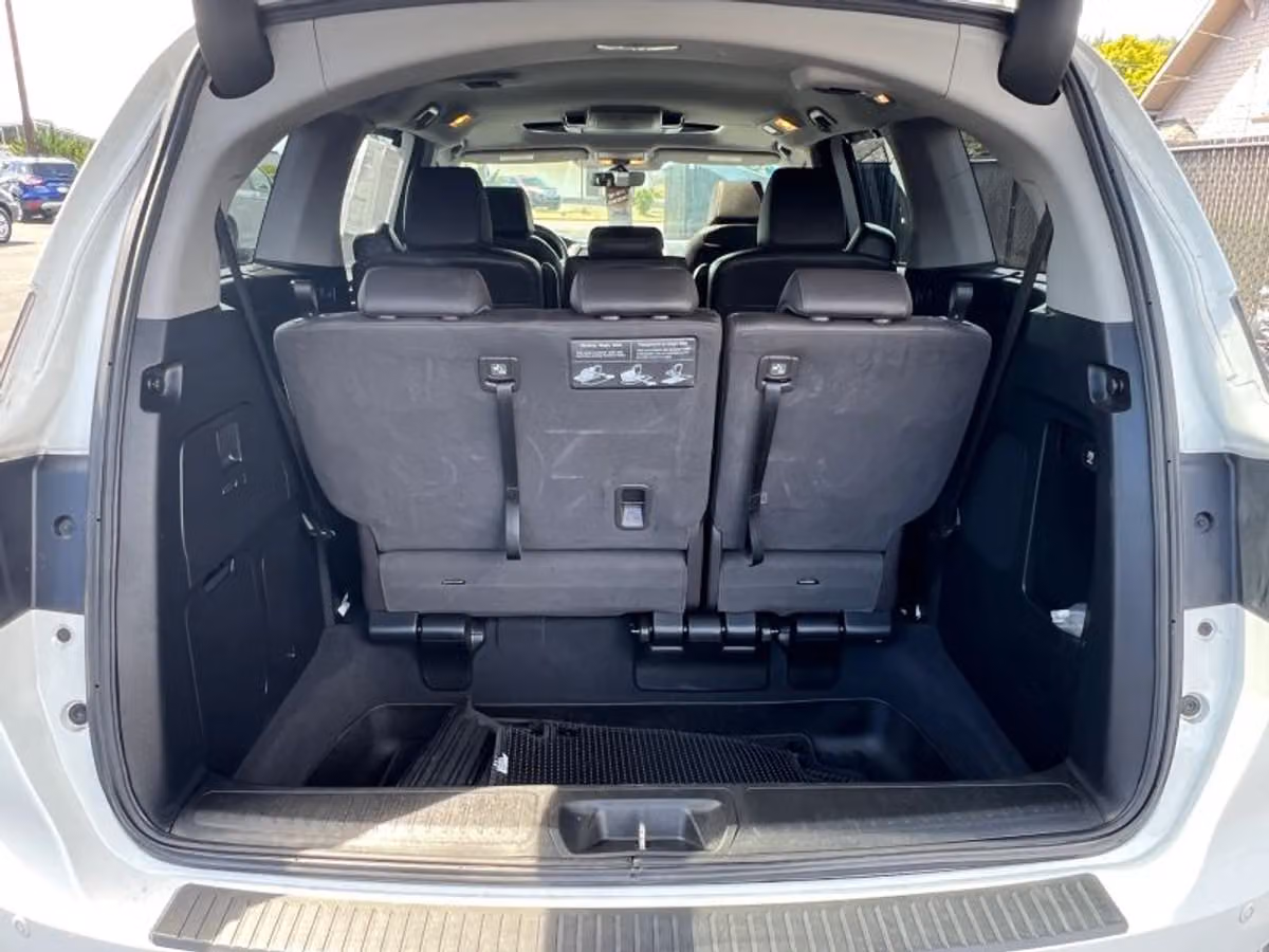 2020 Honda Odyssey Touring Image 15