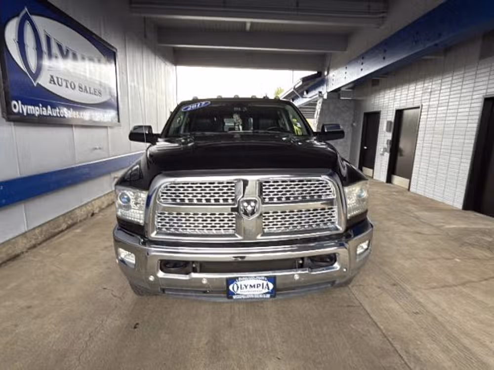 2017 Ram 3500 Laramie Lower Image 2