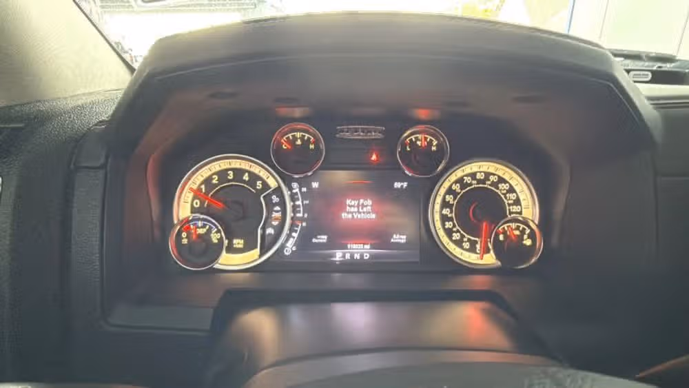 2017 Ram 3500 Laramie Image 17