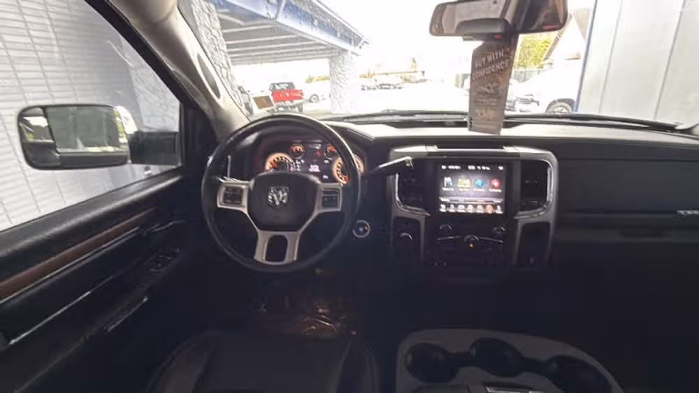 2017 Ram 3500 Laramie Image 13