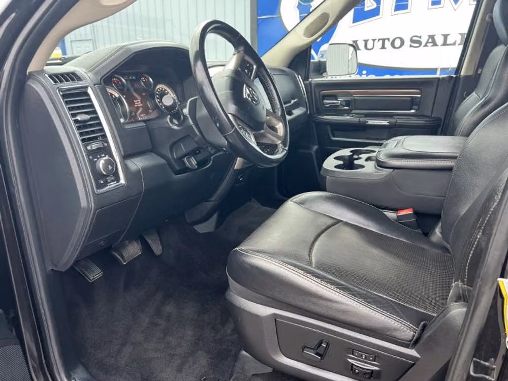 2017 Ram 3500 Laramie Image 22