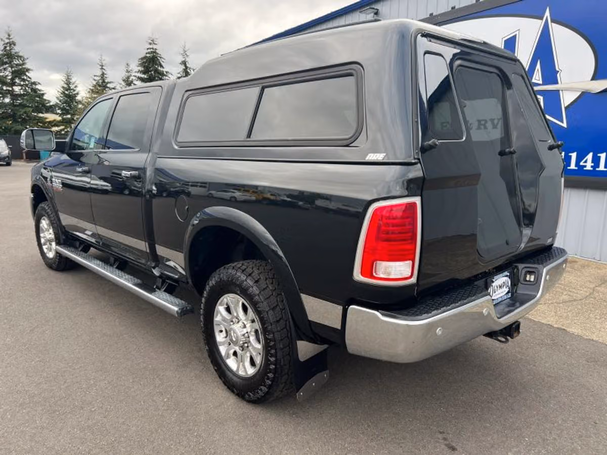 2017 Ram 3500 Laramie Image 19