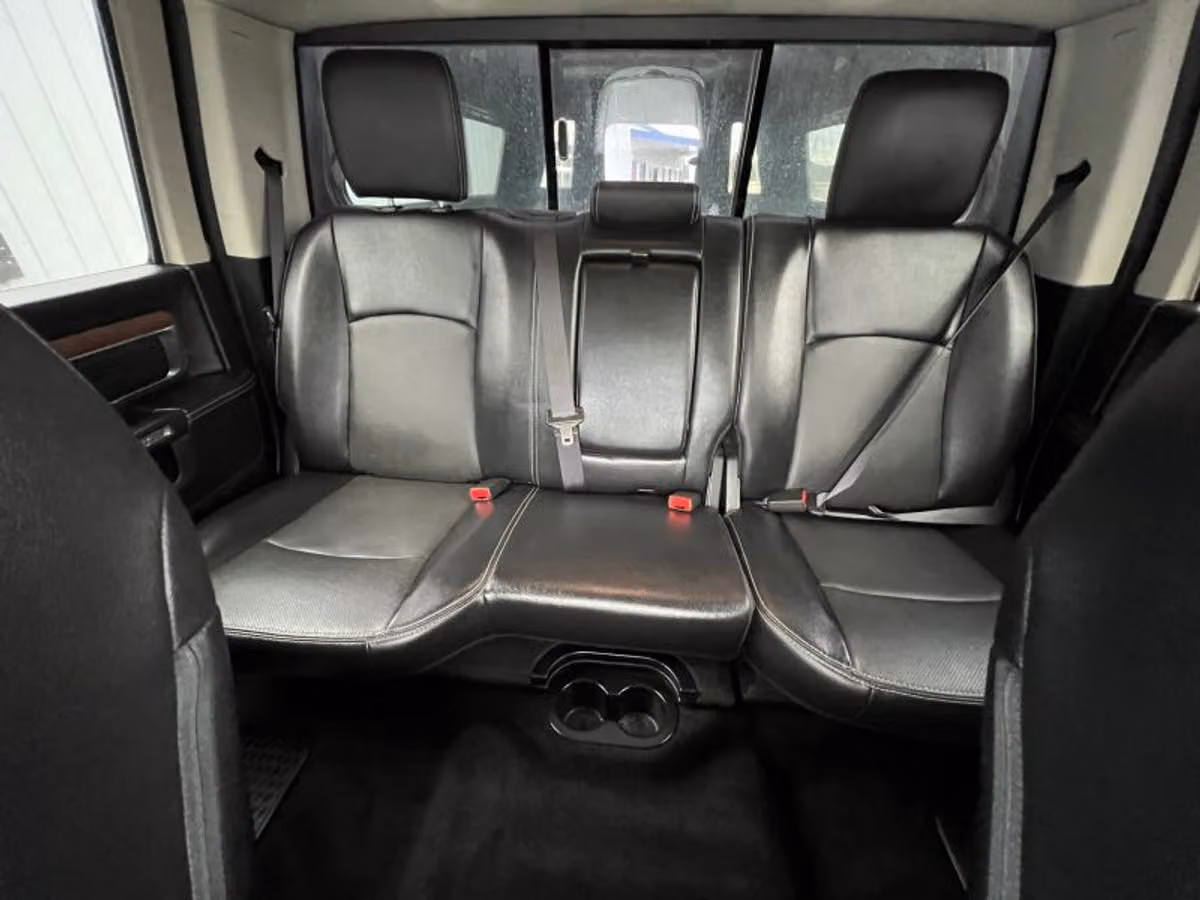 2017 Ram 3500 Laramie Image 25