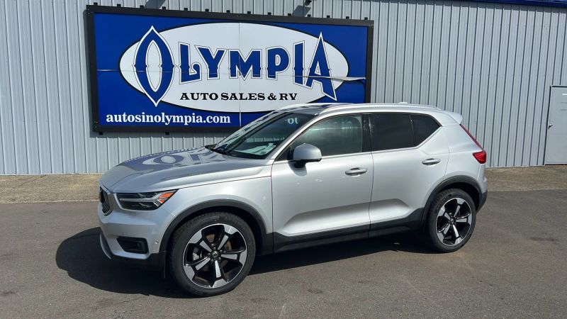2019 Volvo XC40 Inscription