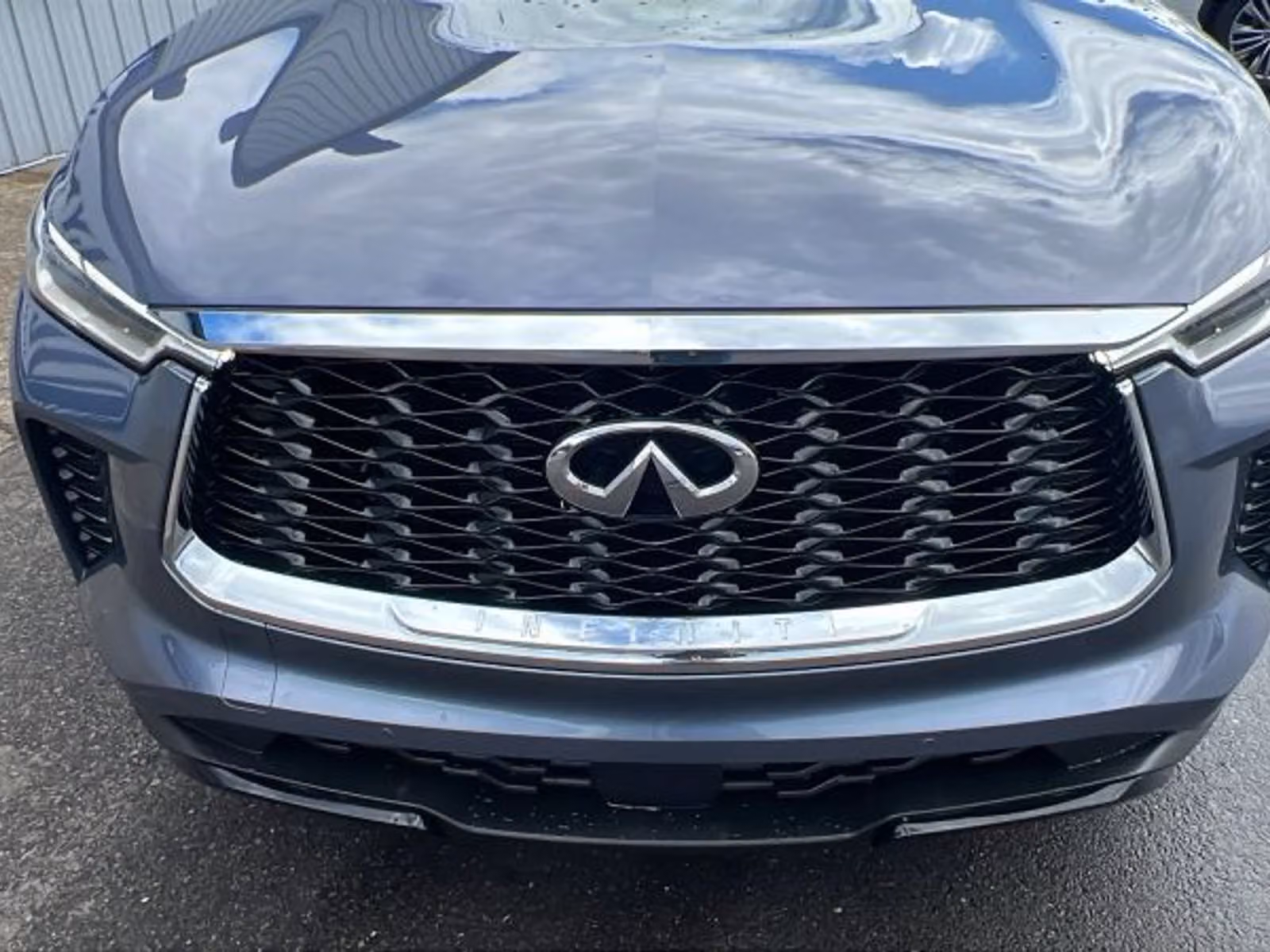 2023 INFINITI QX60 Luxe Upper Image 2