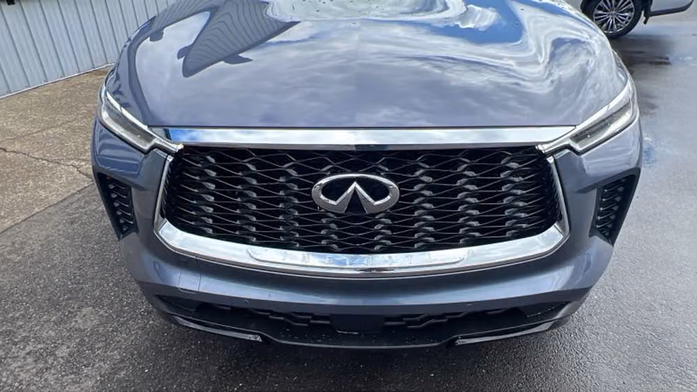 2023 INFINITI QX60 Luxe Image 3